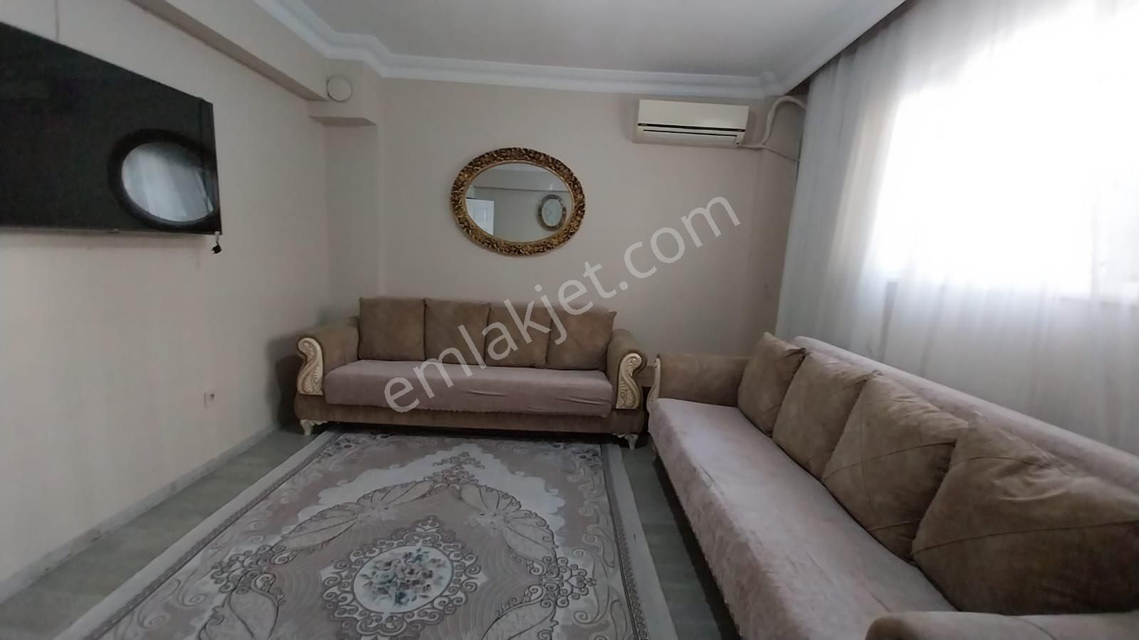 Sefaköy İnönü Mahallesi Satılık 2 + 1 Bahçe Kat