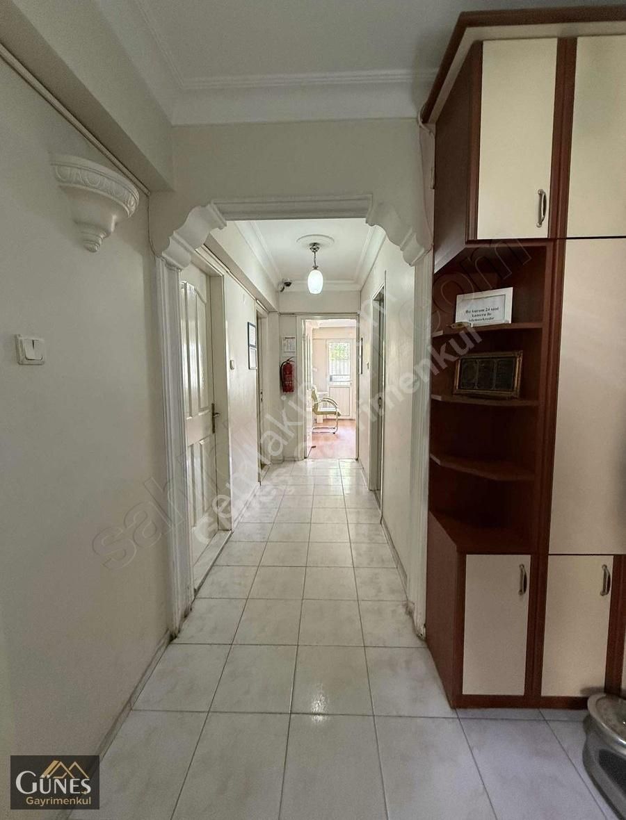 Güneş'ten 3+1 95 M2 Sağlık Ocağı Kiracılı Satılık Daire