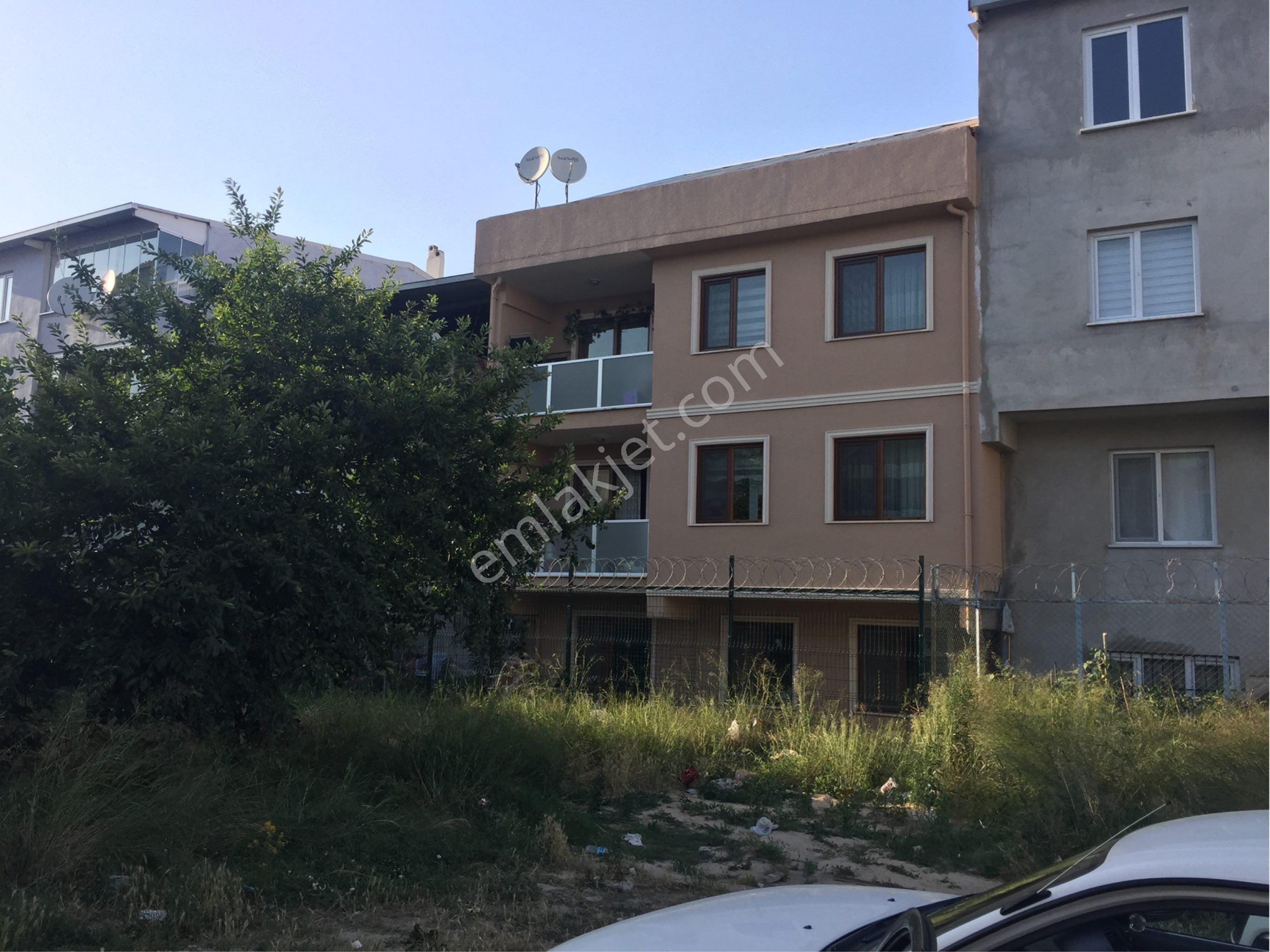 2,5 Kat Resmi İmarli Arsa