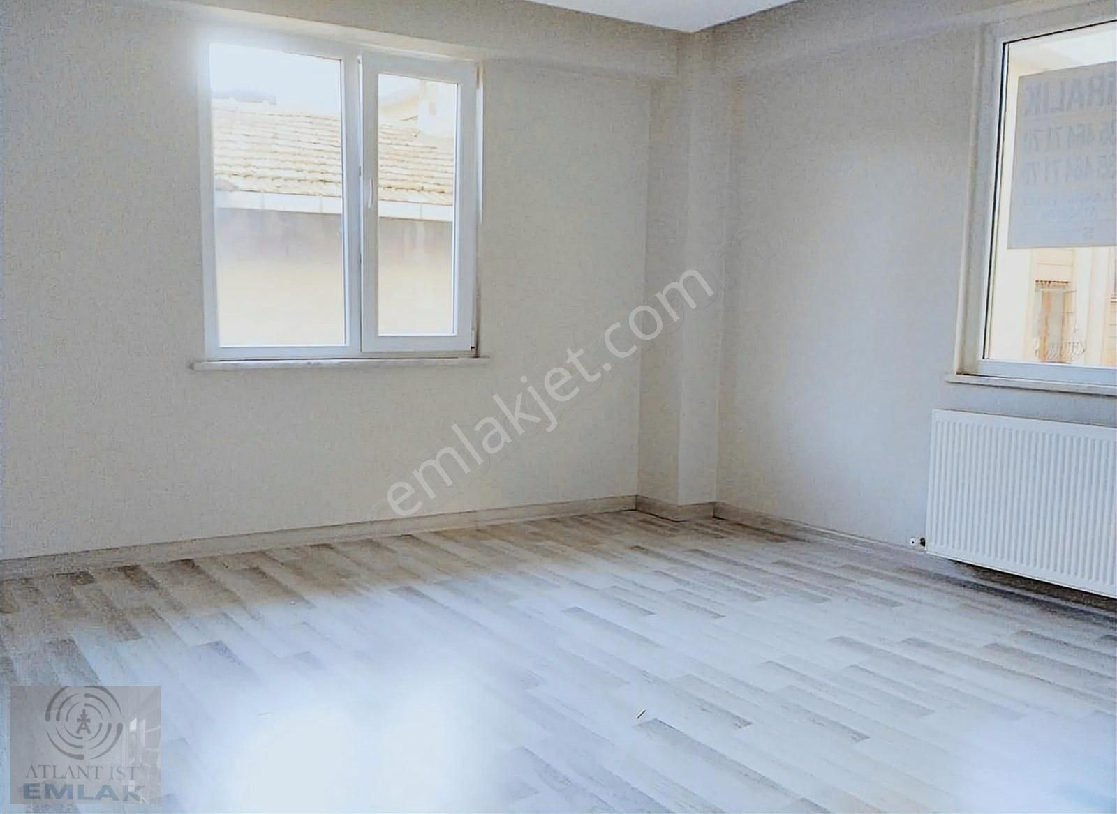 Yatırımlık İçerenköy Şafak Camisine Yakın 2+1 80m2 Asansörlü