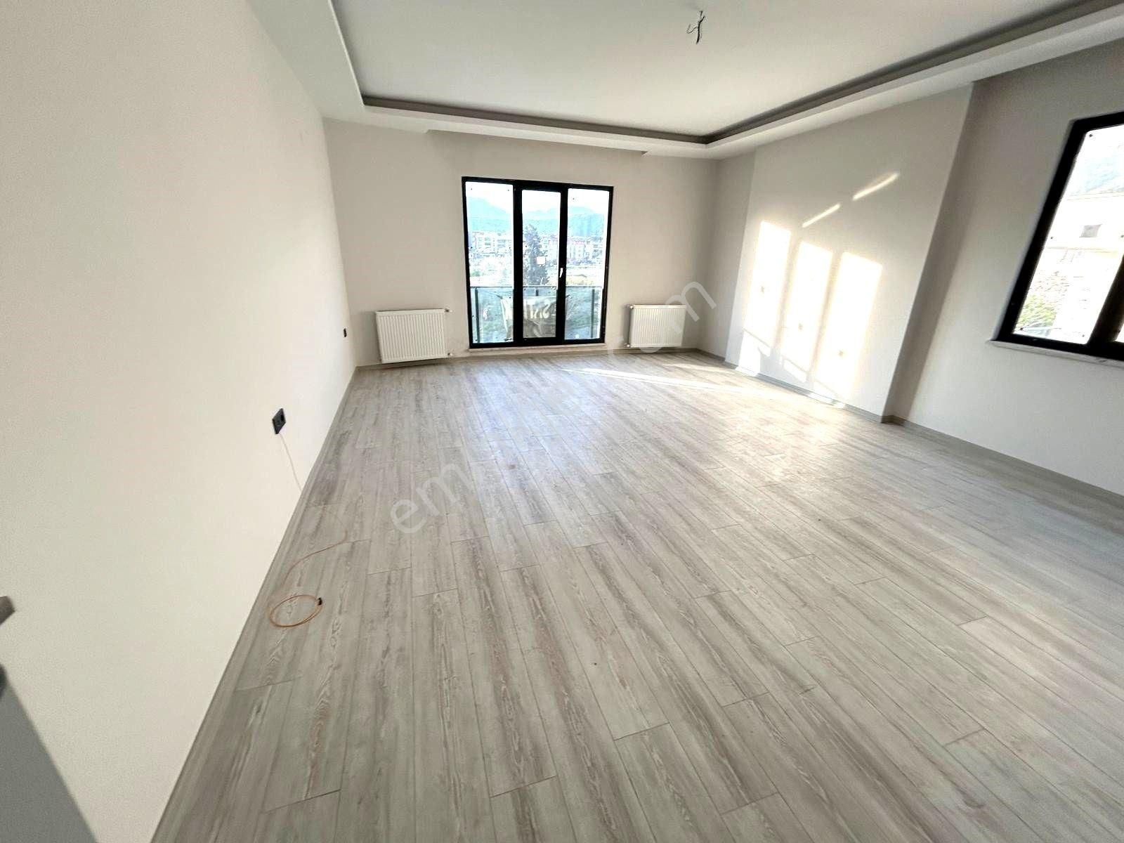 Yükselden Hamidiyede Ayrı Mutfak Ebeveyn Banyolu Sıfır 3+1daire - Görsel 17