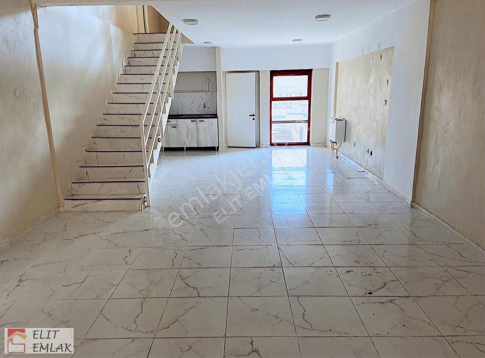 Elit'ten Galeria'da Yapılı Camlı Kiralık 90 M2 Ofis & Büro