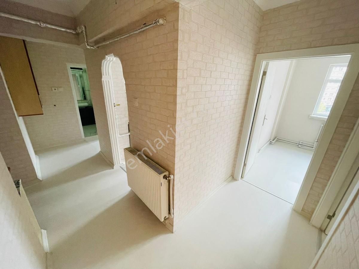 Sincan Andiçen Mah 3+1 Ara Katta Ön Cephe Full Yapılı Daire