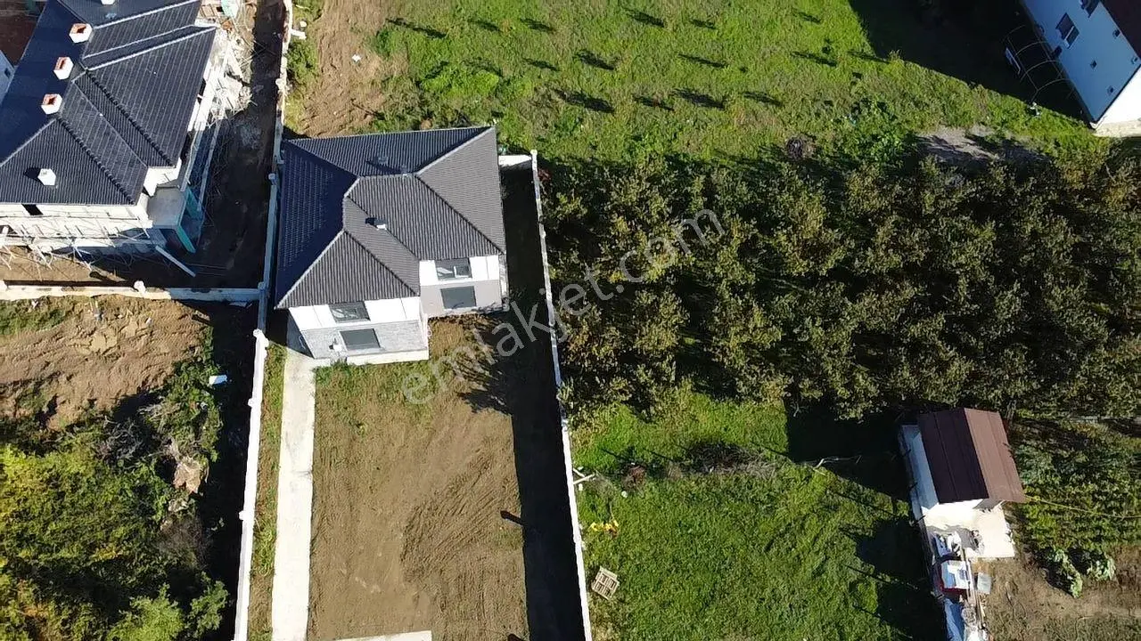 Yahyalar Mahallesinde Satılık 4+1 Geniş Ferah 633m2 Arsası Olan Villa