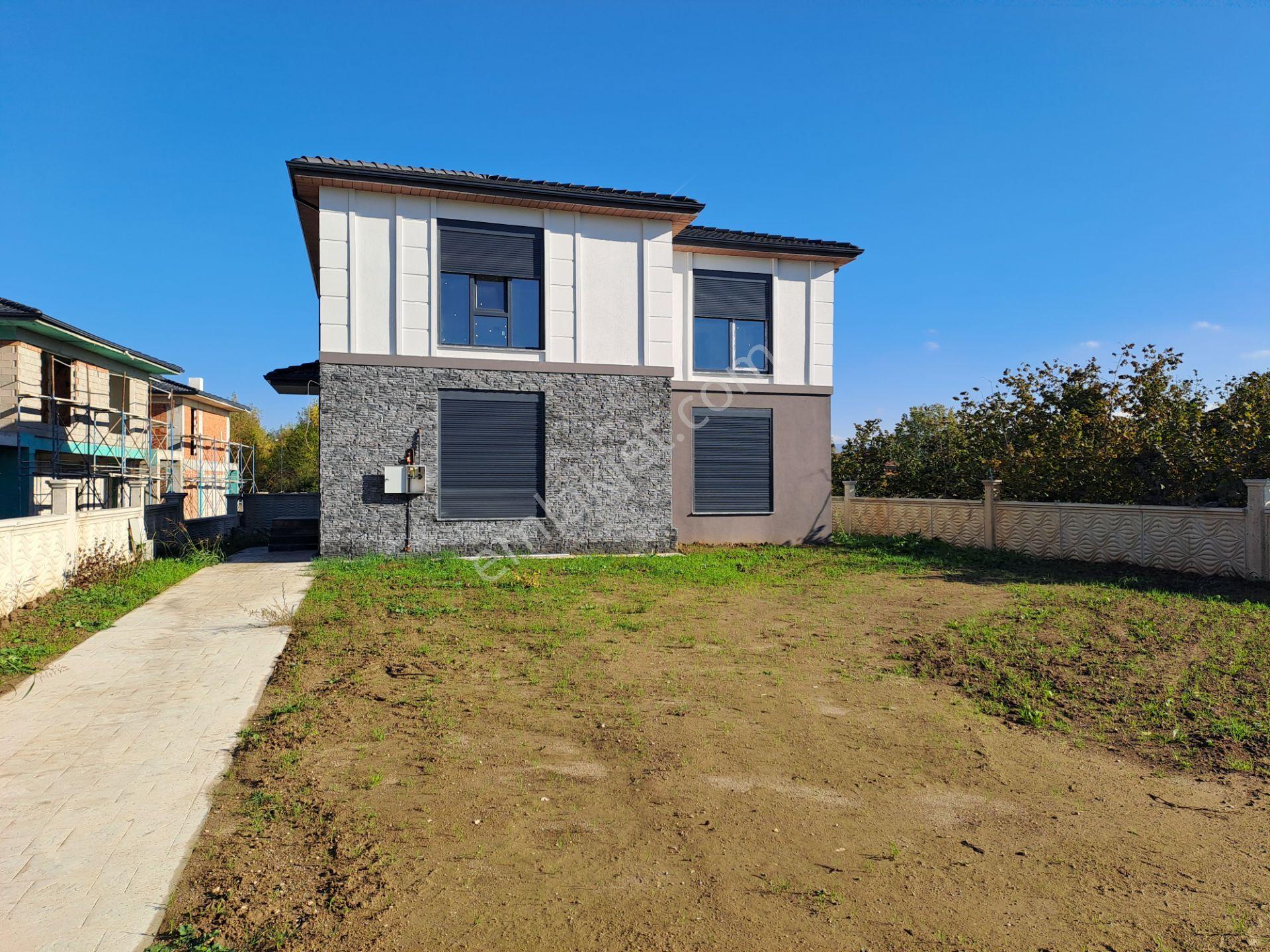Yahyalar Mahallesinde Satılık 4+1 Geniş Ferah 633m2 Arsası Olan Villa - Görsel 22