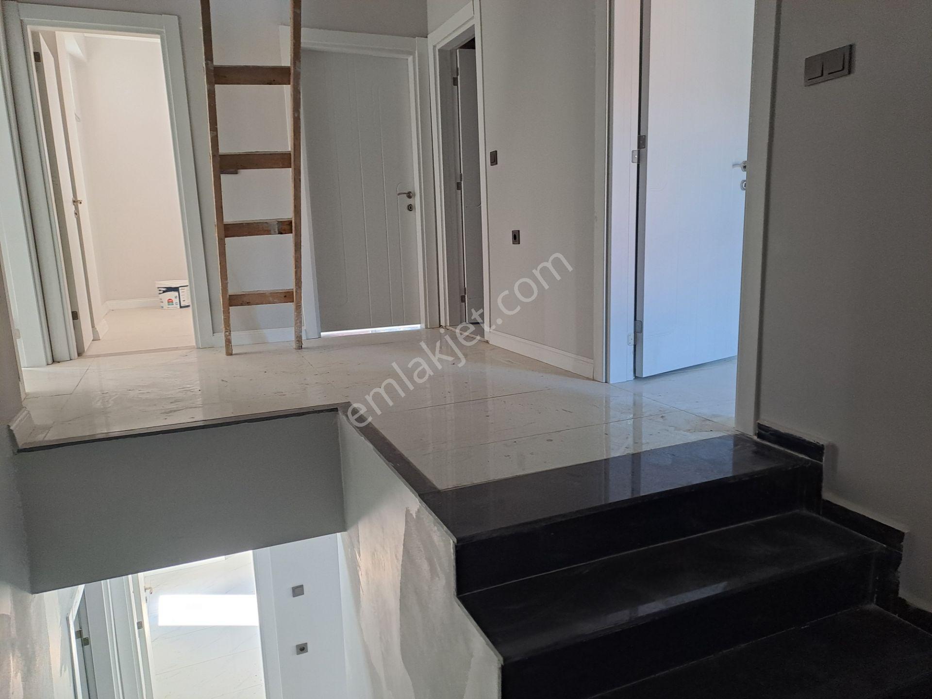 Yahyalar Mahallesinde Satılık 4+1 Geniş Ferah 633m2 Arsası Olan Villa - Görsel 15