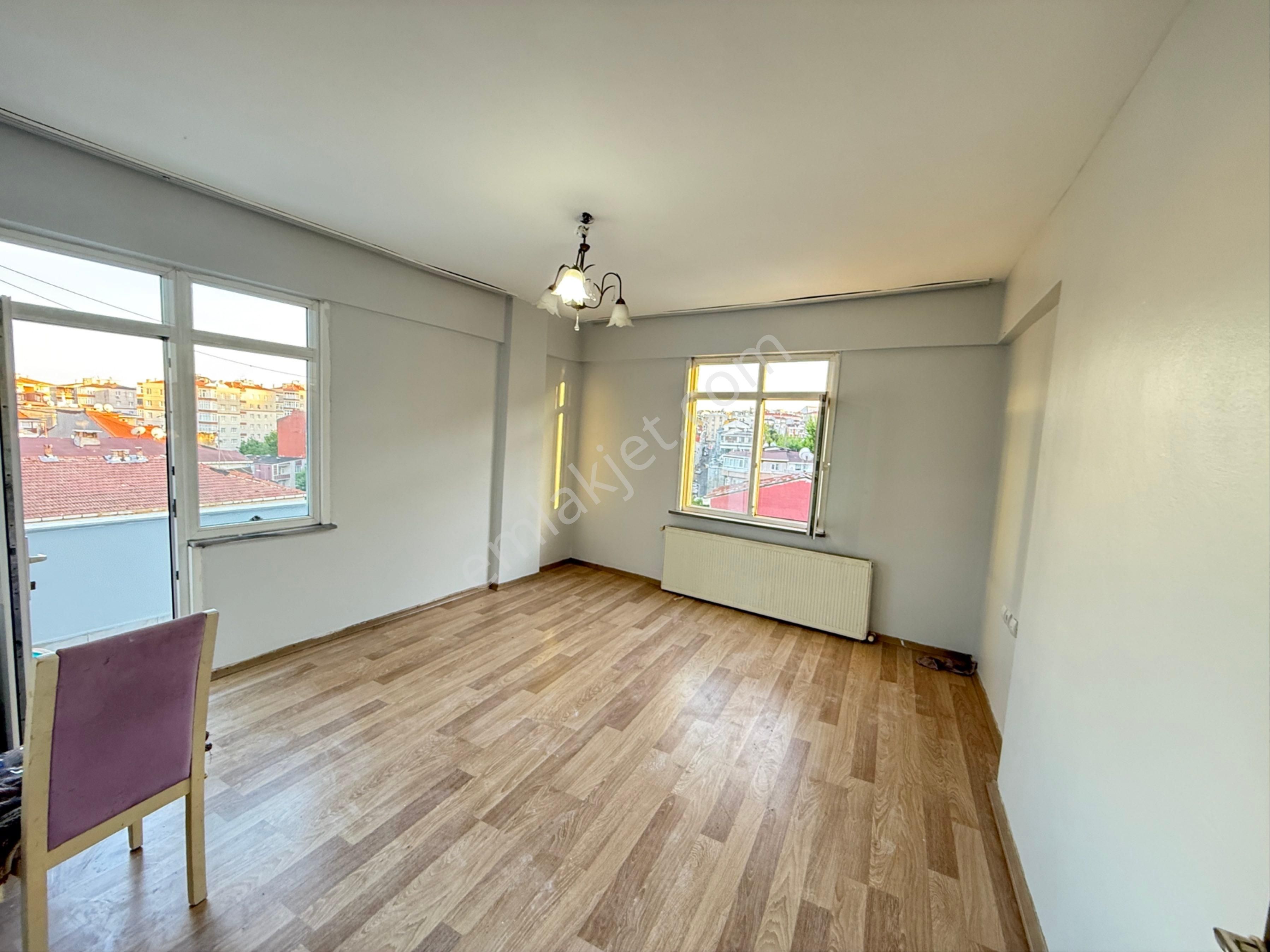 Sefaköy İnönü Mahallesi Kiralık 2 + 1 Daire