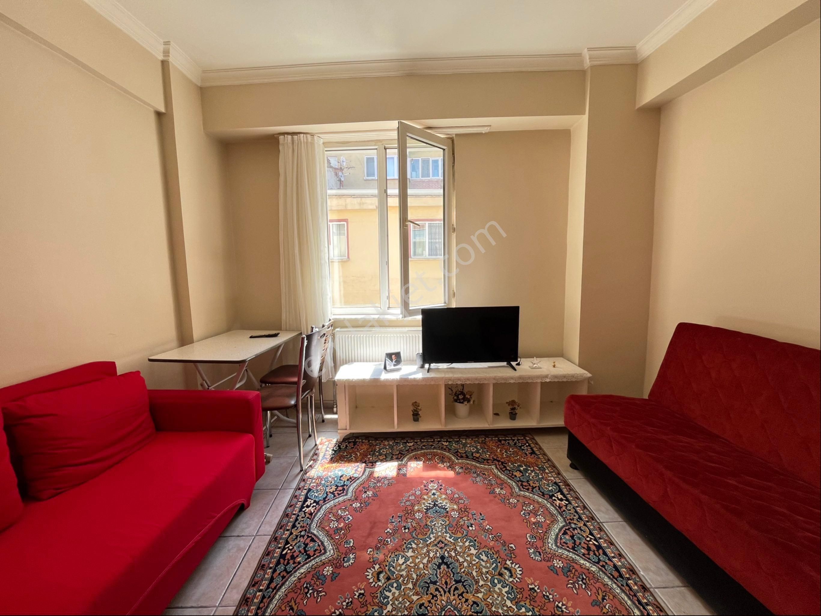 Esgyo'dan Cengiz Topel'de Kiralık Eşyalı- Ab. Açık 2+0 Daire