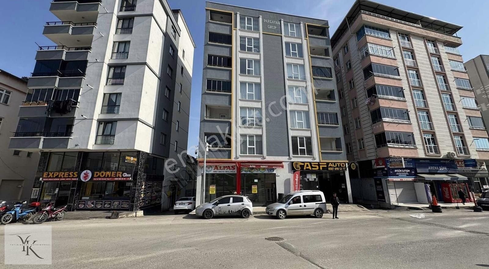 Yatırımkent'ten Cadde Cepheli Satılık Köşe Dükkan Fevziçakmak Mh