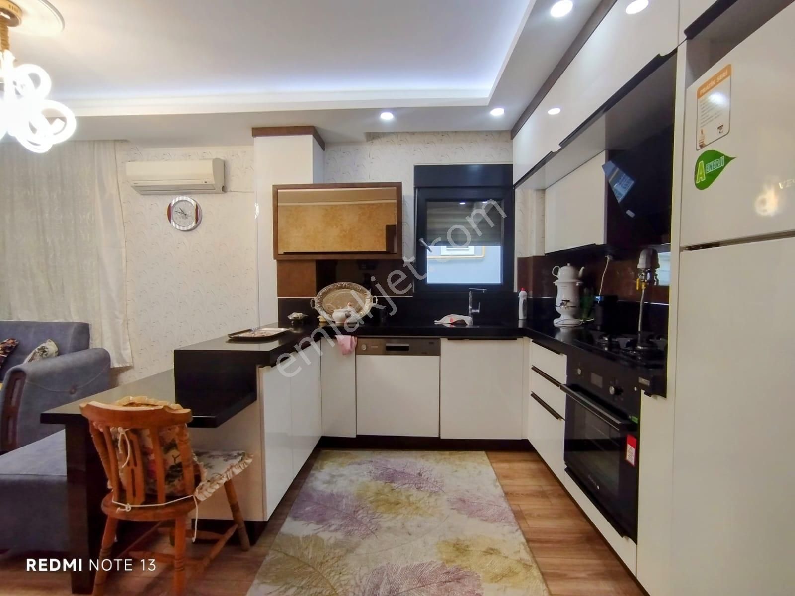 Akçay Songül Emlak Dan Altınkum Da Eşyalı Yüksek Giriş Ön Cephe 1+1 Kiralık Daire