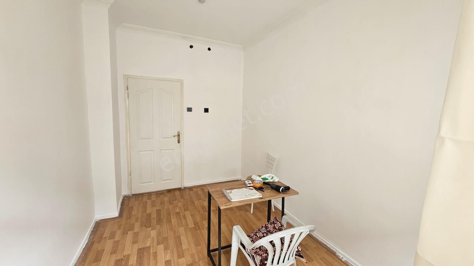 Ana Cadde Üzeri Merkezi Konum Satılık Full Yapılı 2+1 Daire