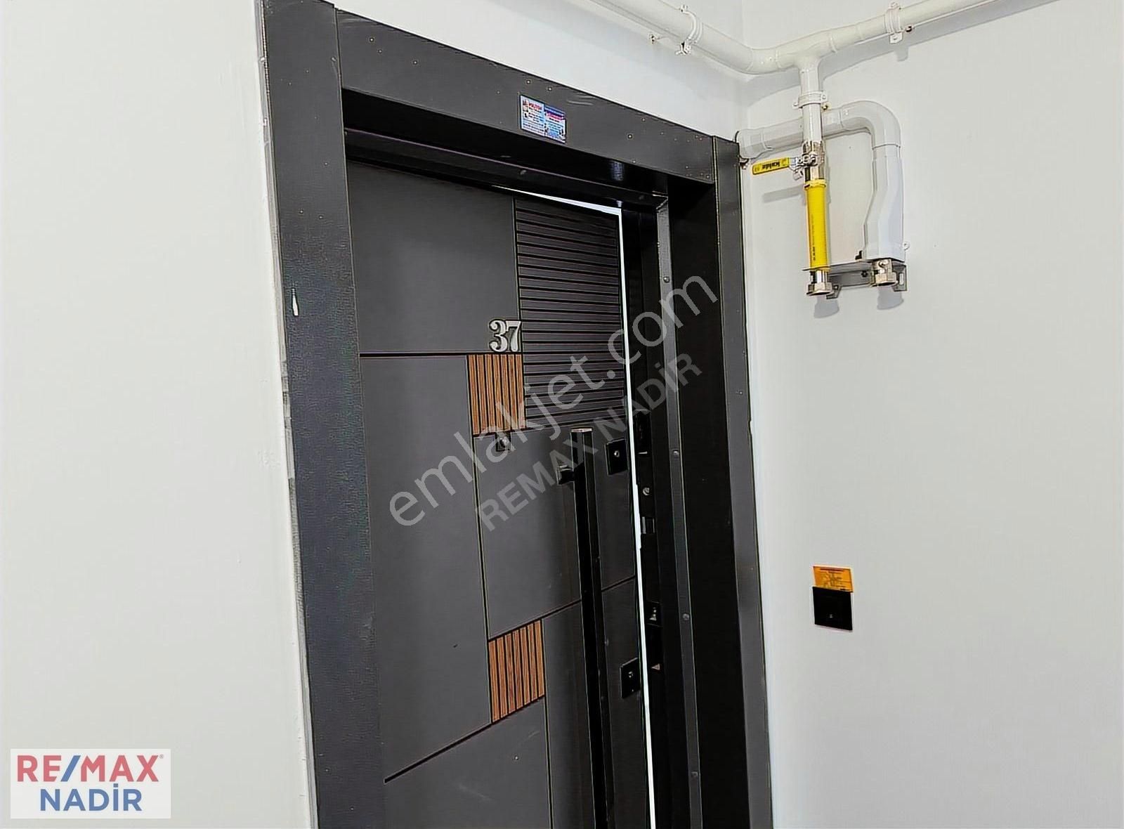 Remax'ten Eriklimanda Denız Manzaralı+1sıfır Kiralık Daire!