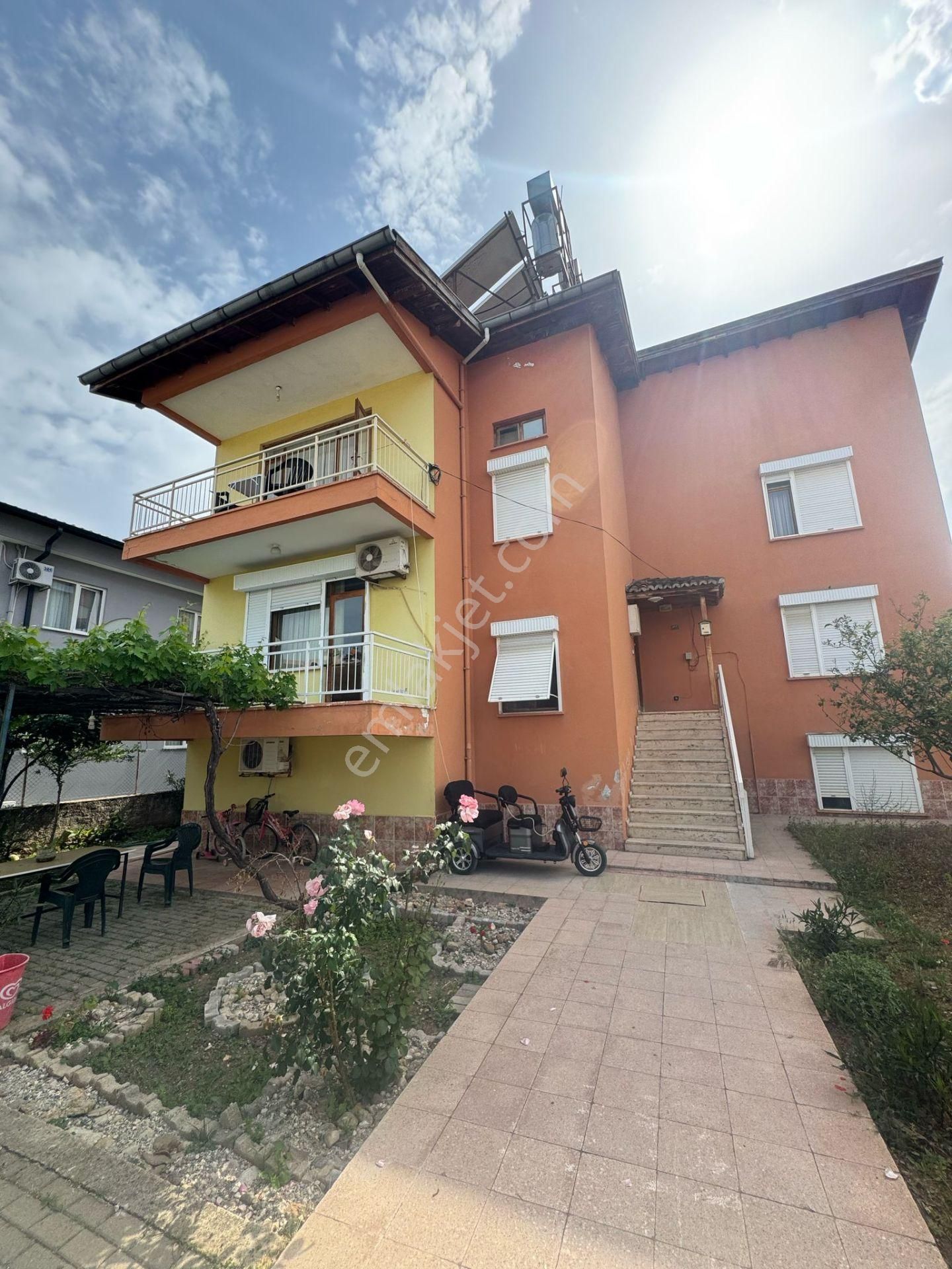 Kemer Tekirova Da Komple Satılık Bina