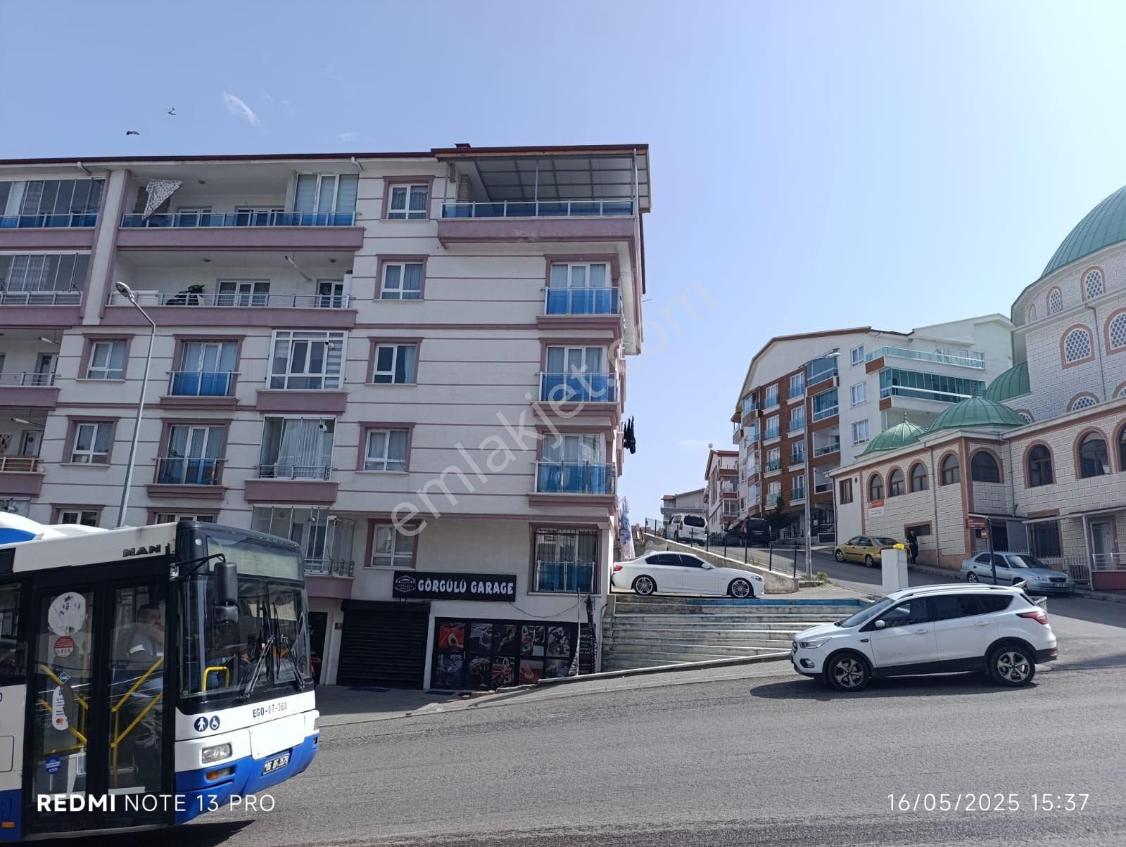 Mamak Şahintepe Mahallesinde İskanlı 5+1 Dubleks Çift Asansörlü Güney Cephe