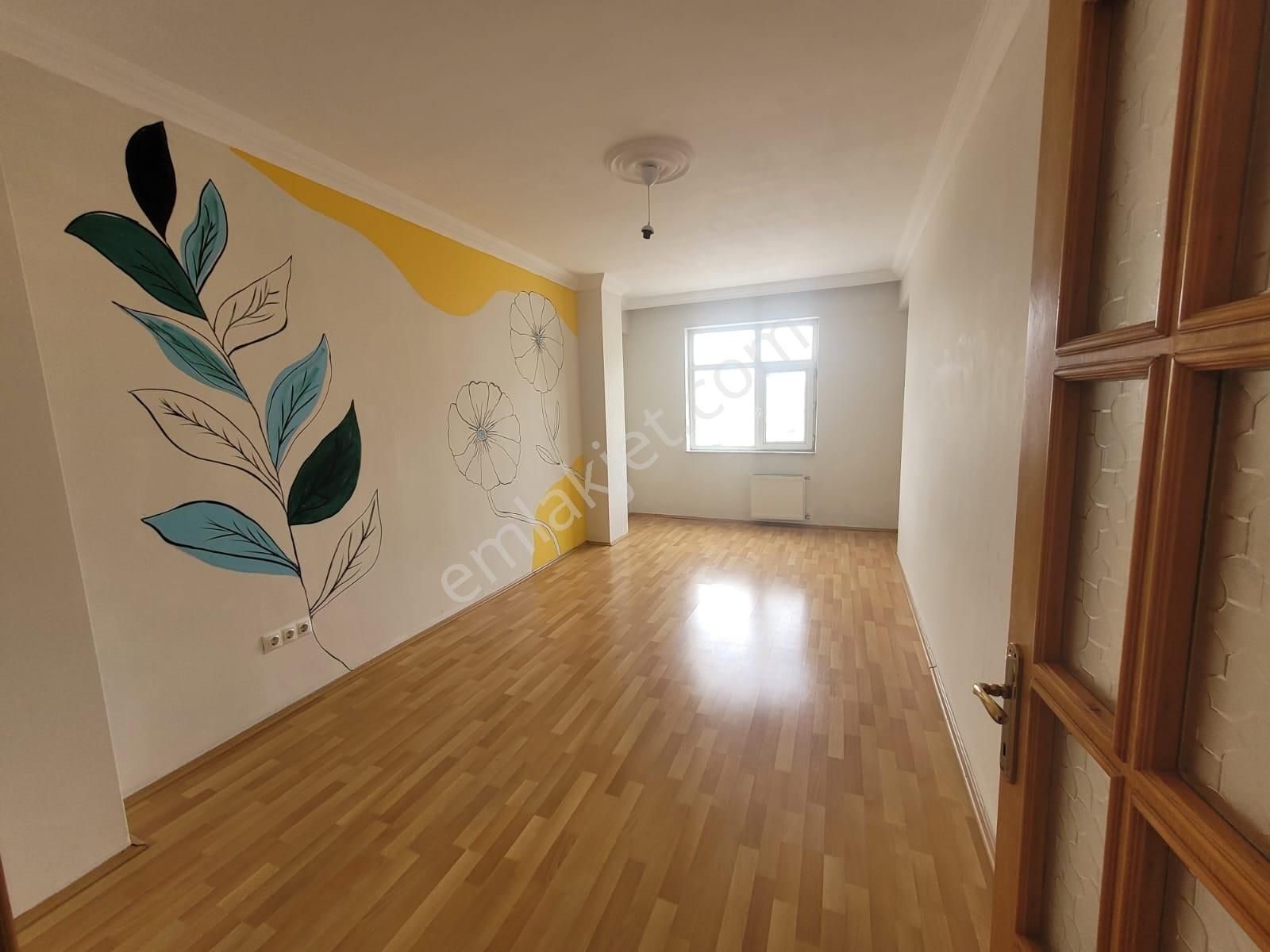 Şahintepesi'nden Eskibağlar Cadde Üstü Kiralık 3+1 Daire