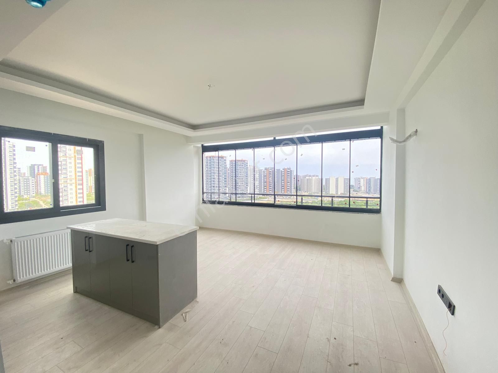 Prestij'den Mezitli Davultep'de Doğalgazlı Havuzlu Sıfır 2+1