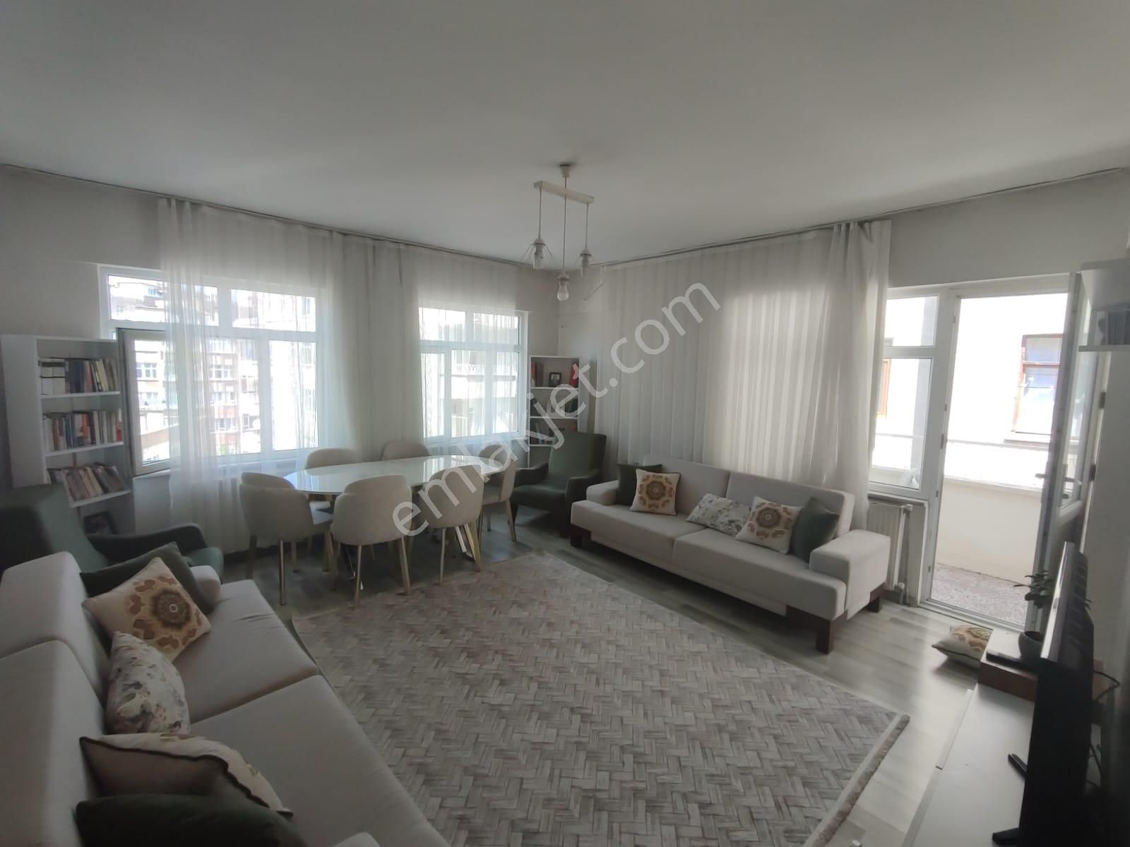 Ofiste Temiz 3+1 Satılık Daire