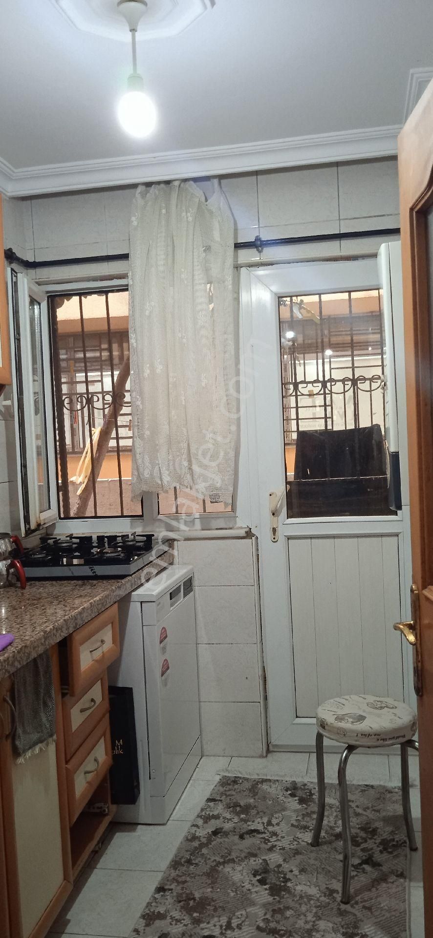 Bayrampaşa Yıldırım Şehit Cahit Bayraktar Sokakda Satılık 3+1 Bodrum Daire - Görsel 20