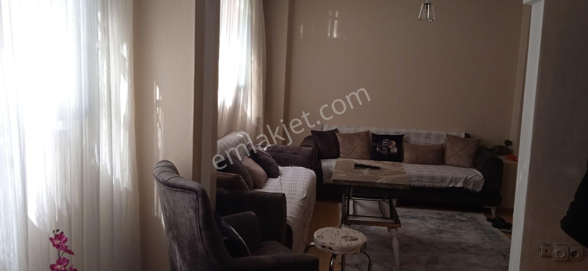 Bayrampaşa Yıldırım Şehit Cahit Bayraktar Sokakda Satılık 3+1 Bodrum Daire - Görsel 4