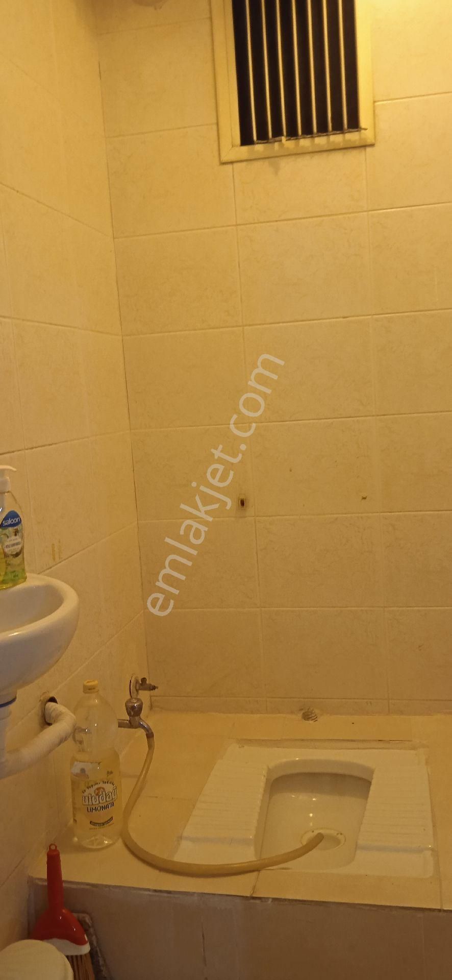 Bayrampaşa Yıldırım Şehit Cahit Bayraktar Sokakda Satılık 3+1 Bodrum Daire - Görsel 11
