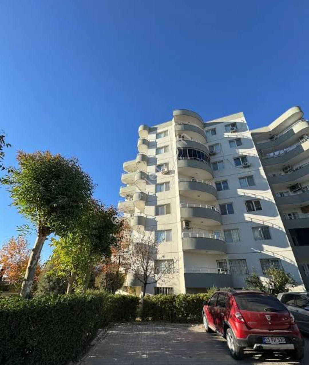 Yılmaz Gayrimenkul'den Şehr-i Med Sitesinde Kiralık 3+1 Daire