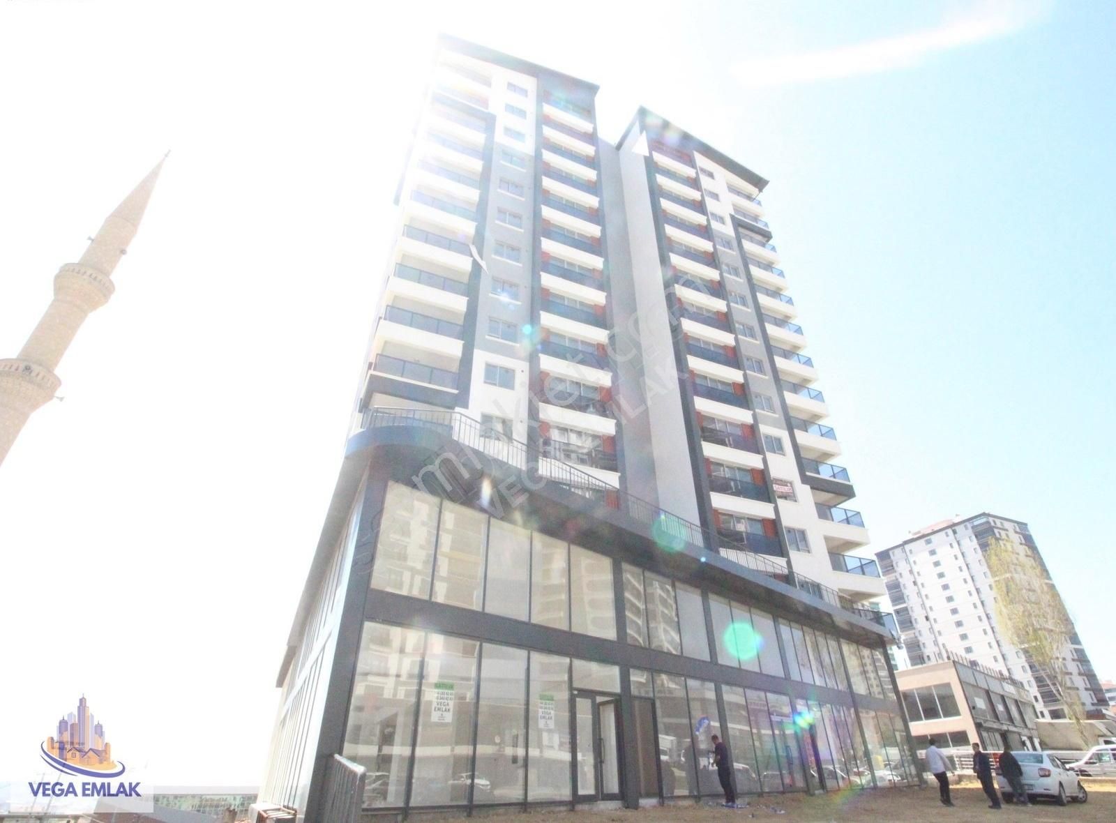 Vega Emlaktan Ana Caddede Bulvara Cephe 800 M2 Boş Dükkan - Görsel 17