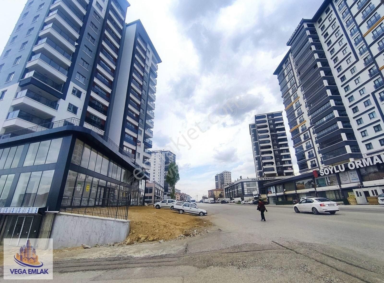 Vega Emlaktan Ana Caddede Bulvara Cephe 800 M2 Boş Dükkan - Görsel 28