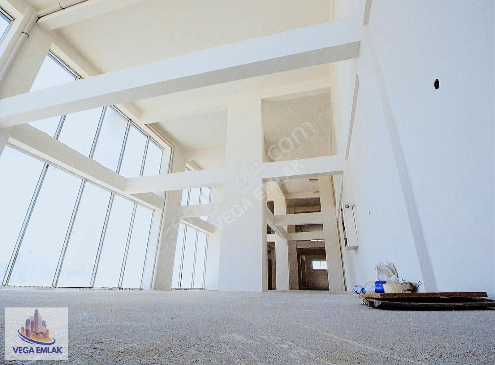 Vega Emlaktan Ana Caddede Bulvara Cephe 800 M2 Boş Dükkan - Görsel 35