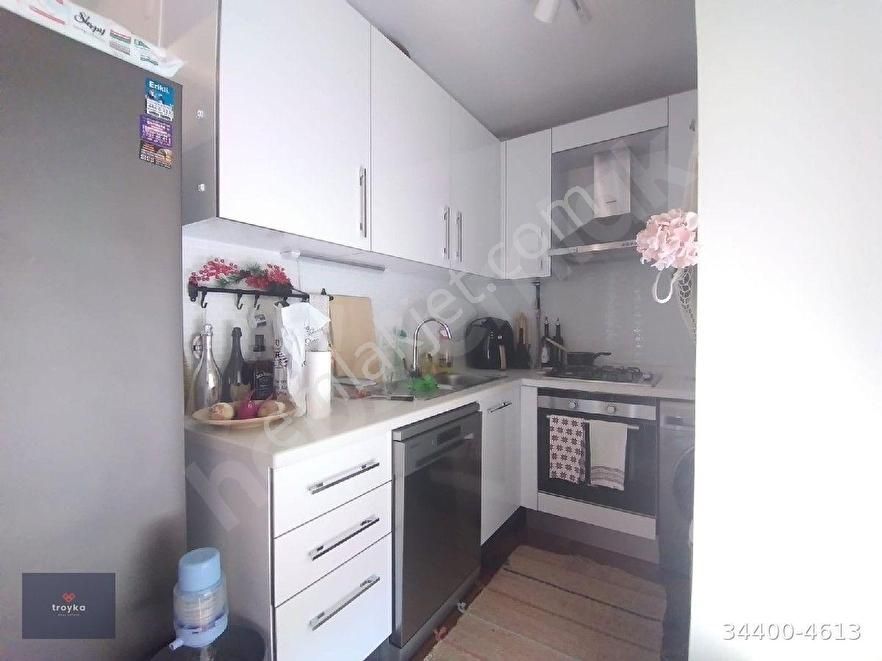 Maltepe Yalı Mahallesinde Bahçeli 1+1 Satılık Daire Troykadan