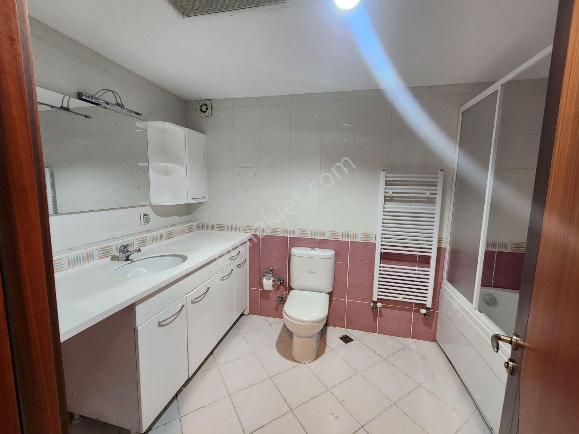 Ataşehir Residence Zirvesinde Deniz&adalar Manzaralı Kiralık 4+1 - Görsel 18