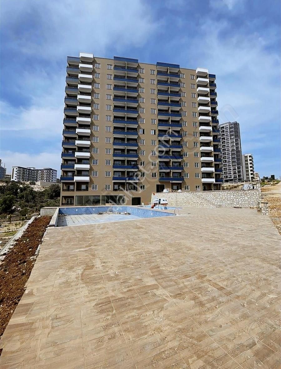 Aras** Ayaş Ta Merso Tatil Sitesinde Lebi Derya 2+1 Daire