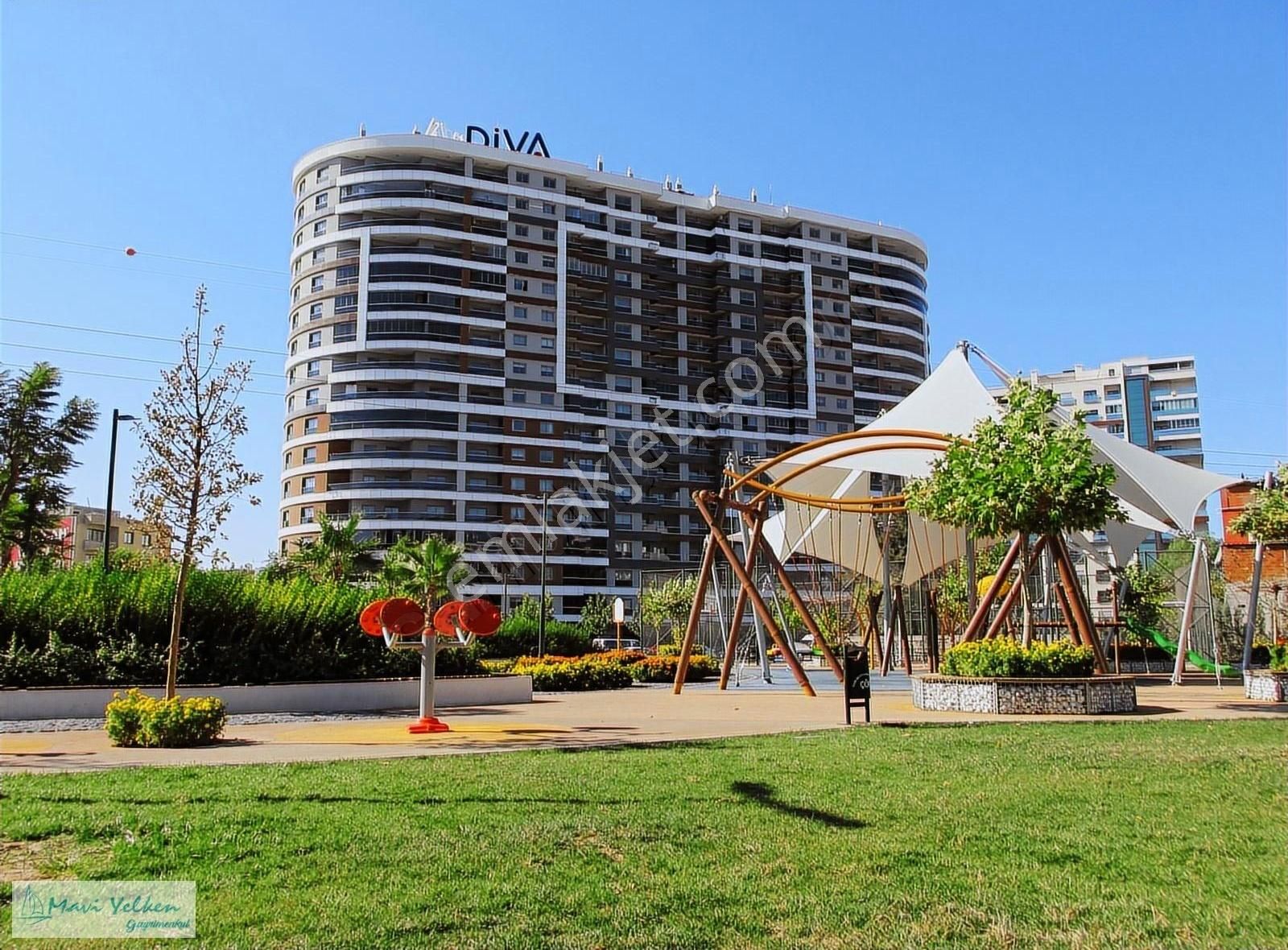 Bornova Goldiva Kuzey'de Park Manzaralı 2+1 Satılık Daire