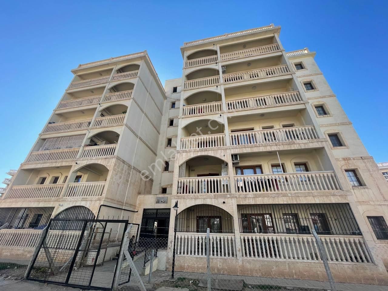 Yılmaz Gayrimenkul'den Fırat Mahallesi Satılık 3+1 175 M2 Daire