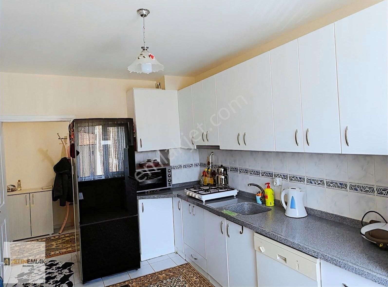 Atatürk Mahallesi Devlet Hastanesi Yanında Kiralık 2+1 Daire