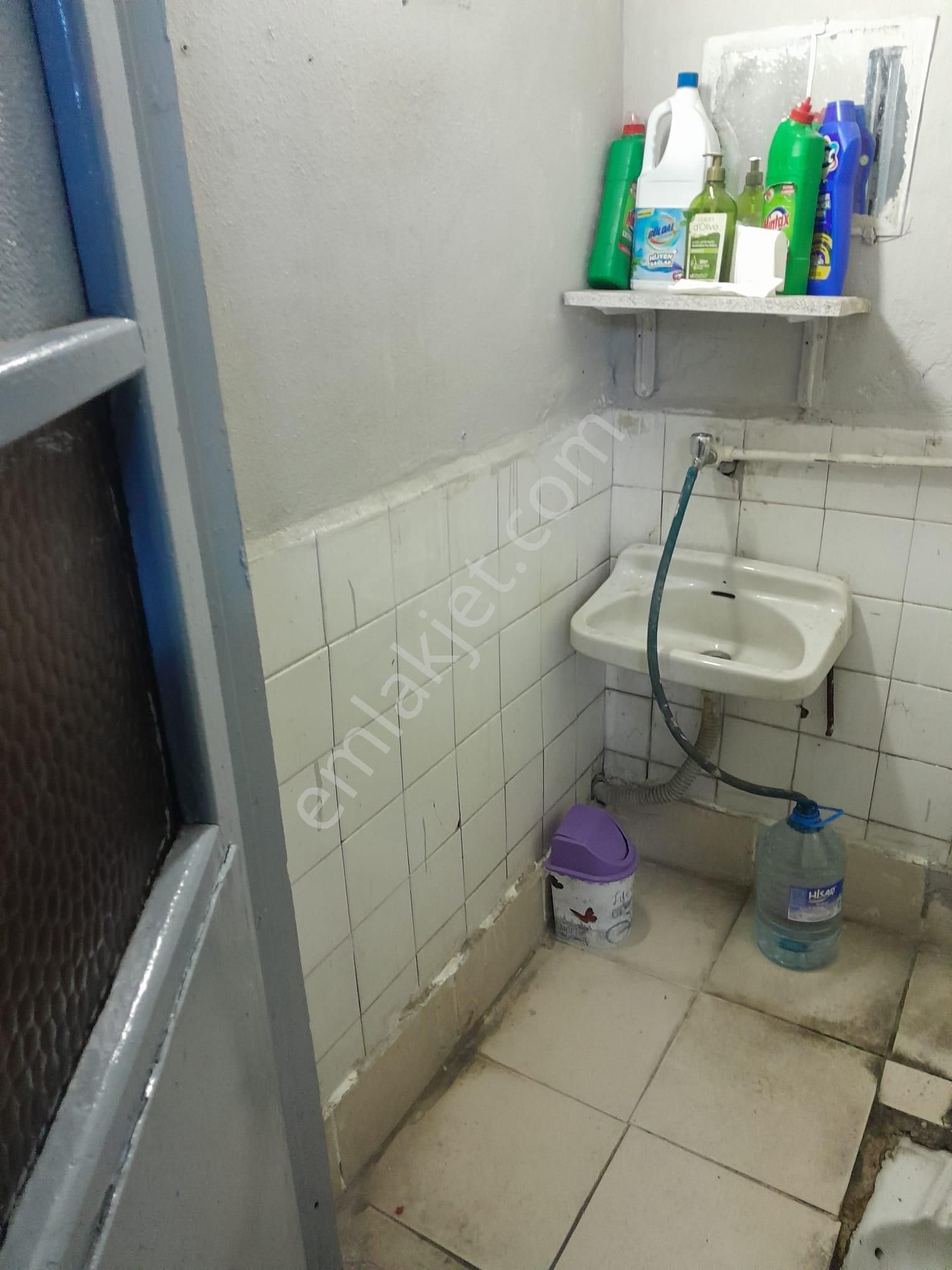 Caddeye Yakın Depolu İskanlı Yatırımlık İşyeri-dükkan - Görsel 8