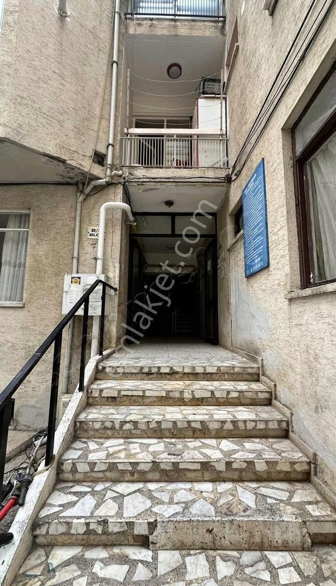 Mezitli Merko Sitesinde Gmk Cepheli Asansörlü Kiralık Daire