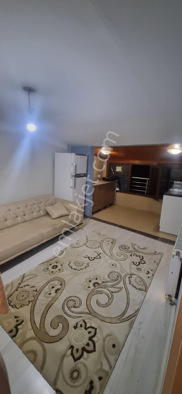 Sahıbınden Kıralık Cadde Üstü