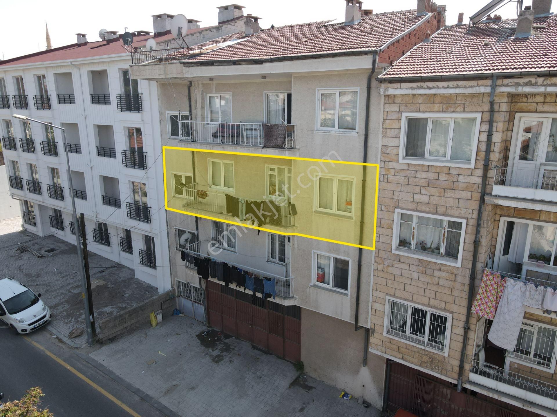 Şanlıbaba Emlak'tan Bahçelievler Mahallesinde Satılık 3+1 Daire