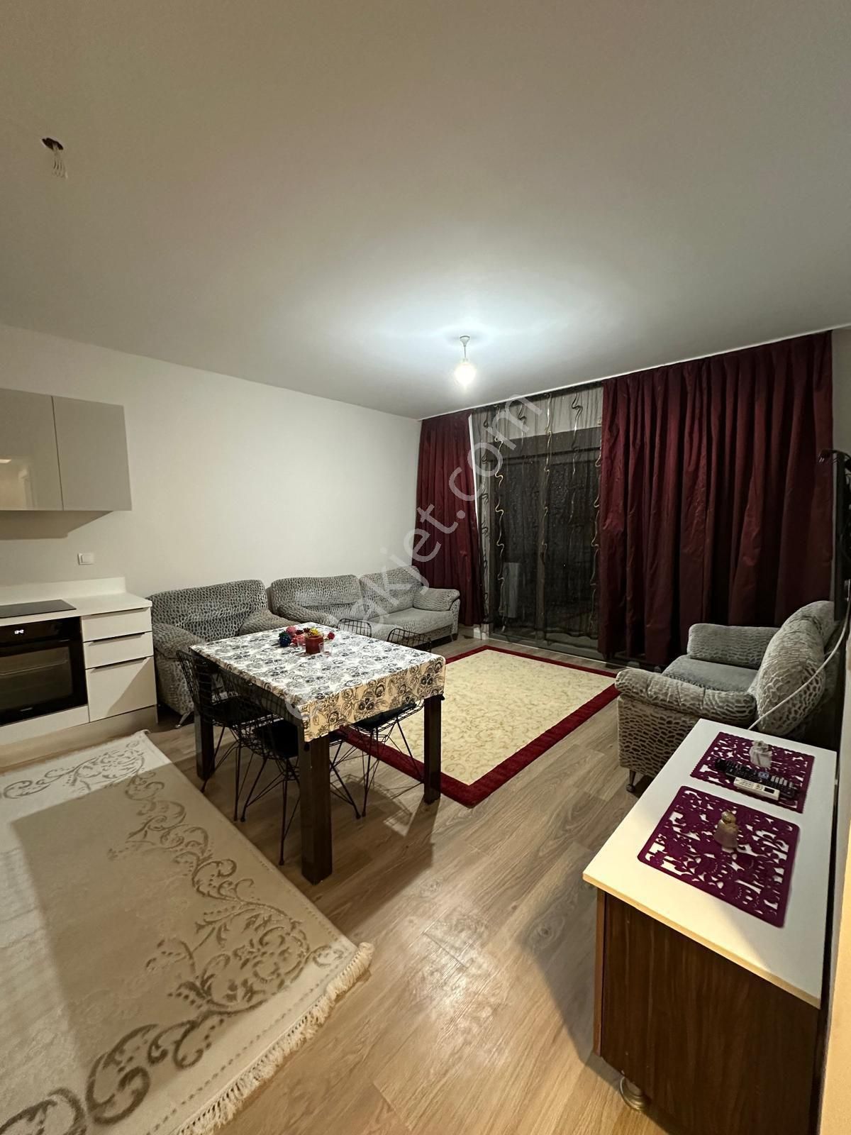 Suryapıda 2+1 Eşyalı Havuzlu Satılık Daire