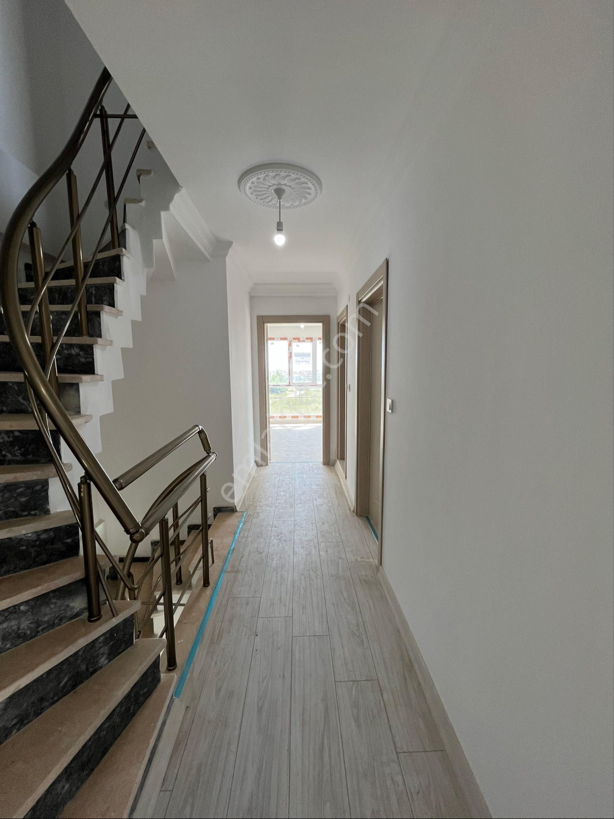 Ata Gayrimenkul'den Ful Deniz Manzaralı 5+1 Teraslı Villa - Görsel 26