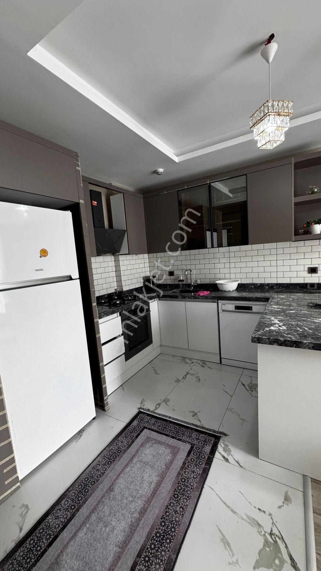 Karınca'dan Tece Mh'de Doğalgazlı Aylık Ödemeli Eşyalı Kiralık 1+1!