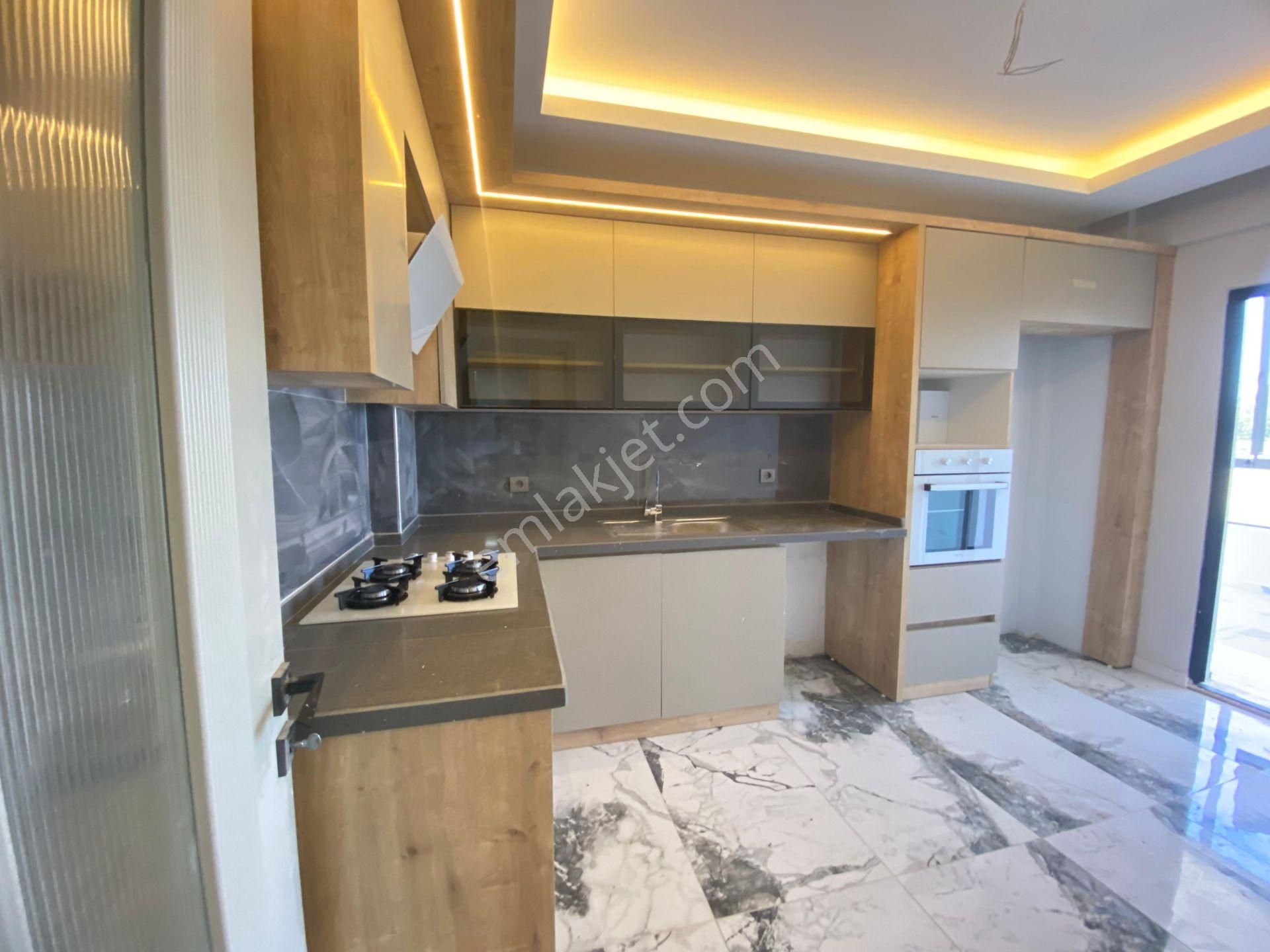 Ultra Lüks 2+1 130m2 Torbalı Mahallesi'de
