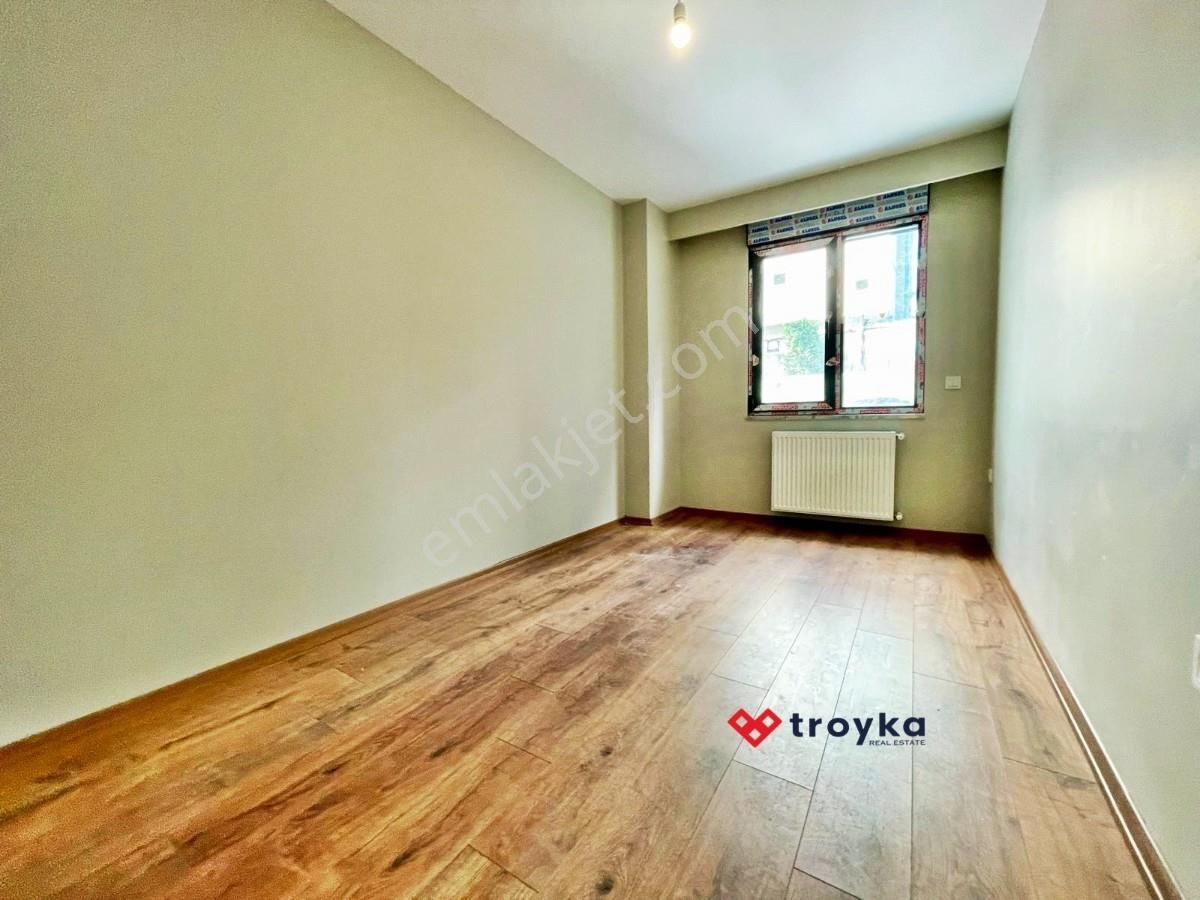 Kadıköy Feneryolu Fair Açan Sokak 1+1 Satılık Daire Troykadan