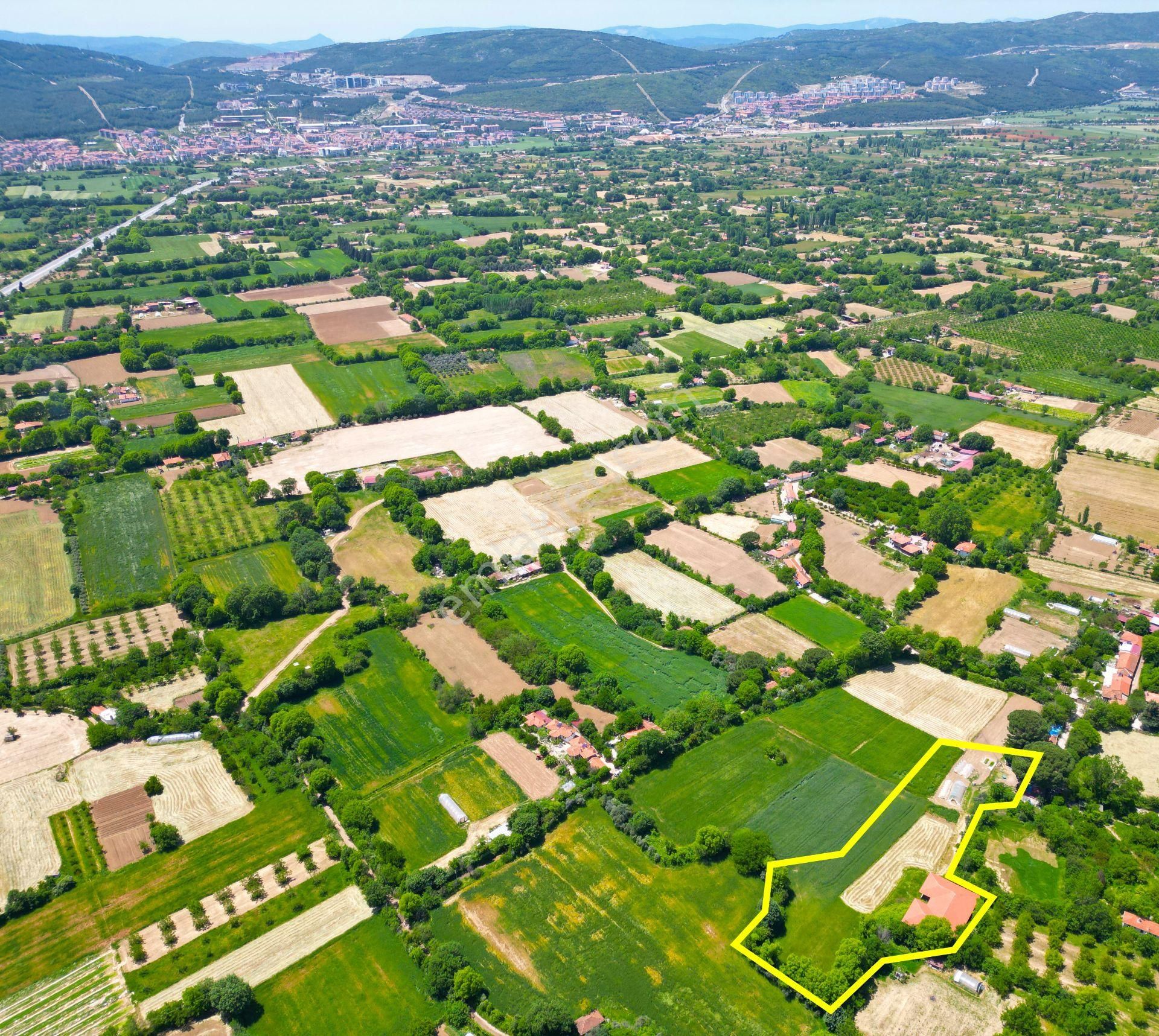Muğla Karabağlarda Satılık Taş Konaklı Arsa