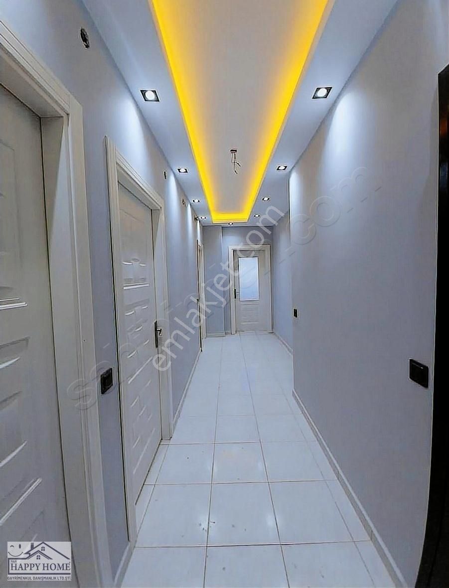 Antalya Ünsal Mh'de Satılık 4+1 210m2 3.kat Dubleks Daire