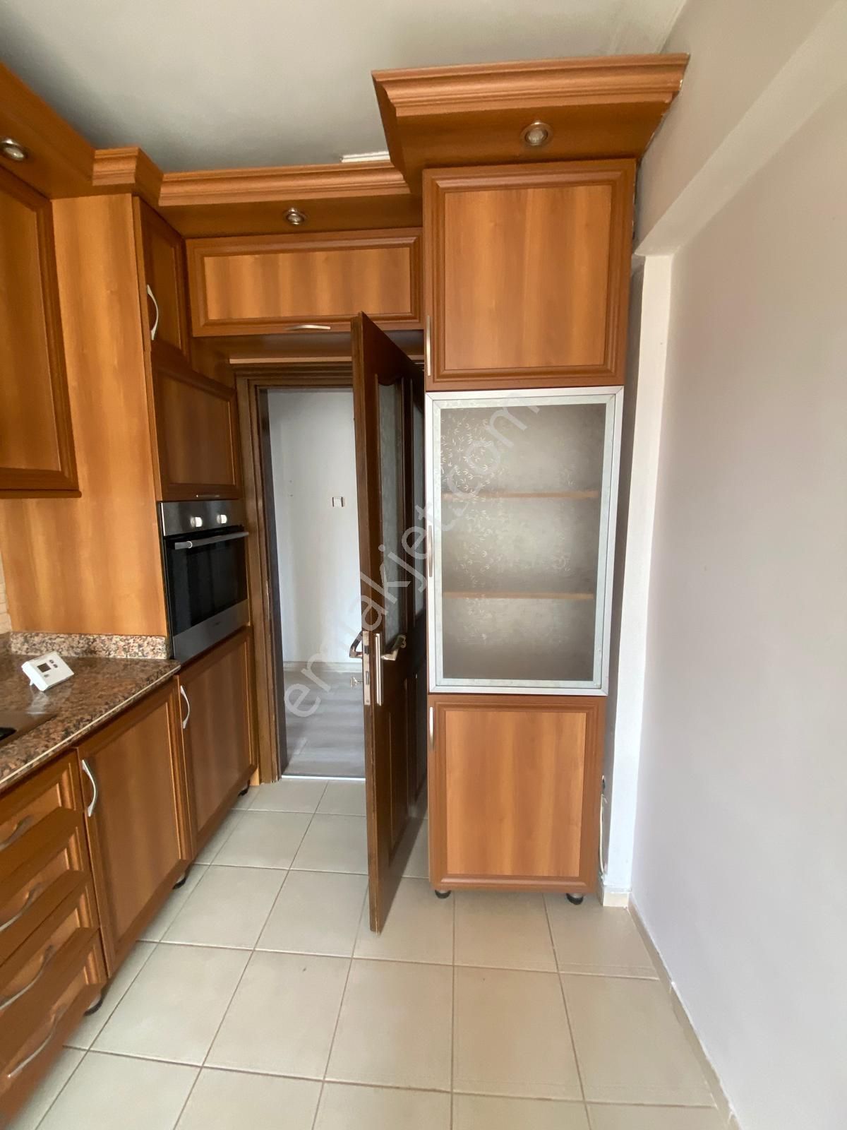 Bergama Maltepe Mahallesi Şehrin Ortasında 3+1 Satılık Dairemiz