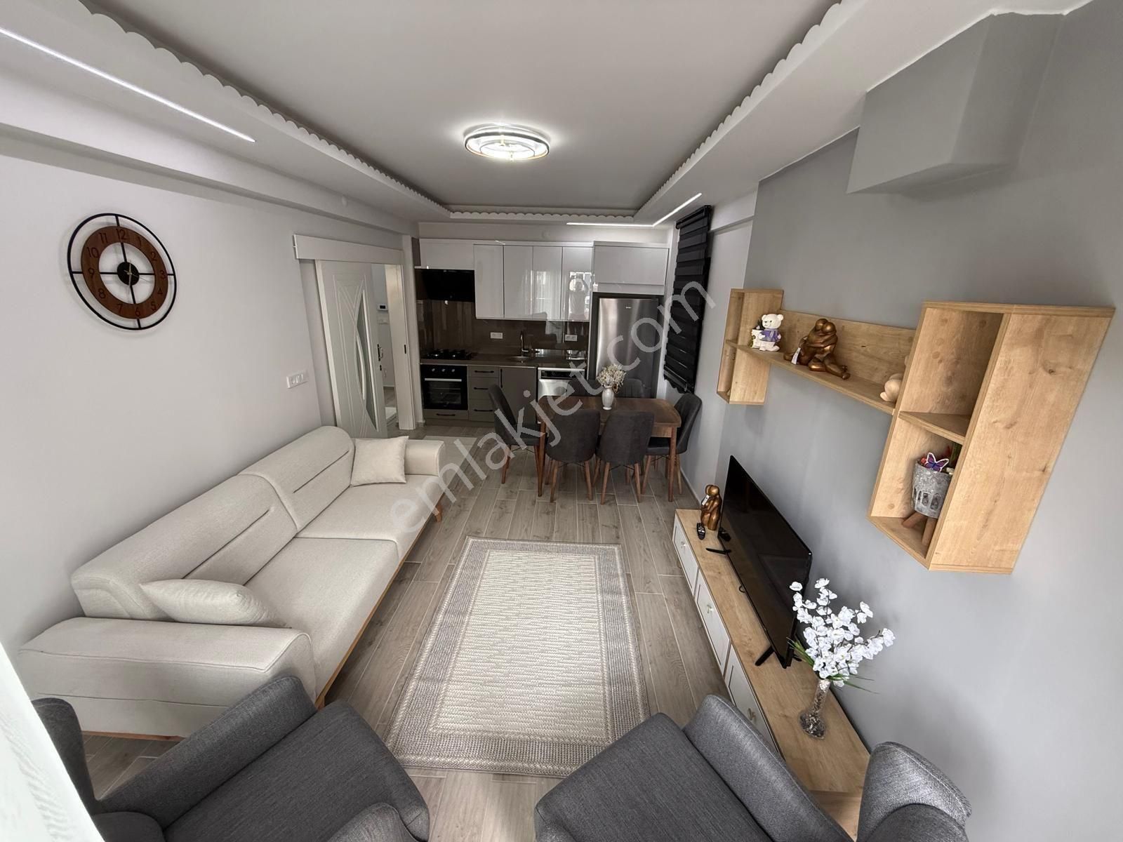 Kuşadası Davutlar Merkezde Full Eşyalı 2+1 Daire