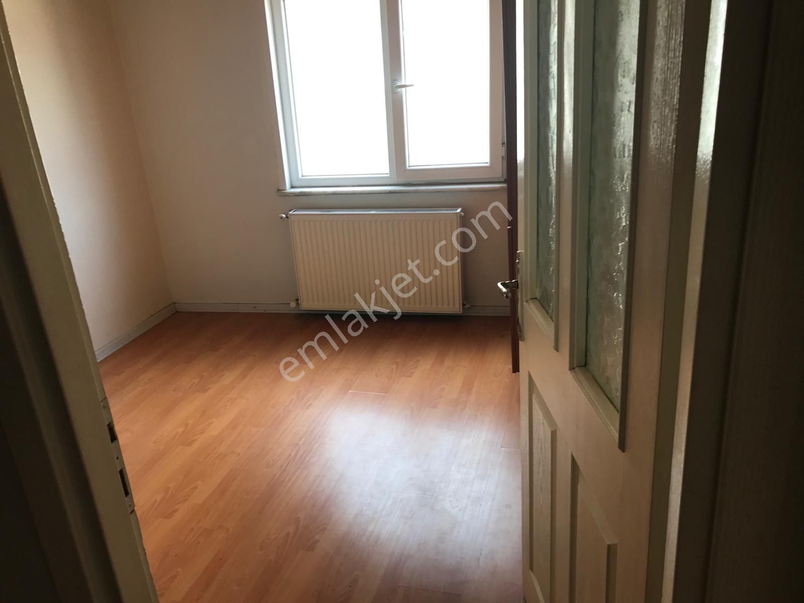 Kiralık 1+1 4.kat Atatürk Mah