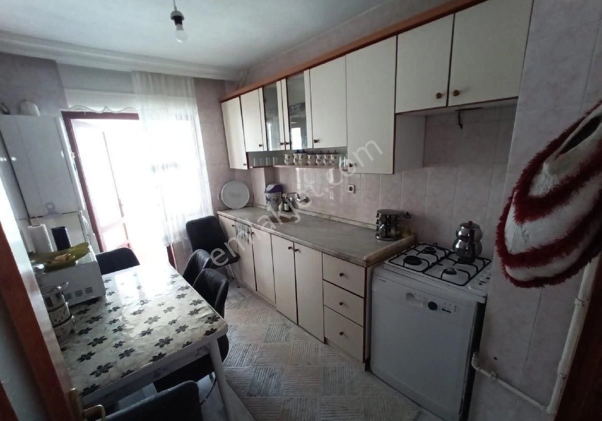 Bağlarbaşı Mah. Sefam Emlak'dan 3+1 Kot-1 Kupon Daire