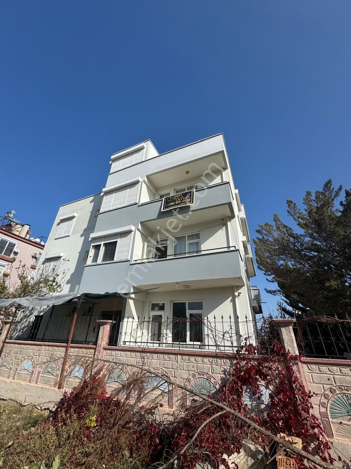 Aydoğmuş Mahallesi Satılık Sınırsız Kredili Komple Bina